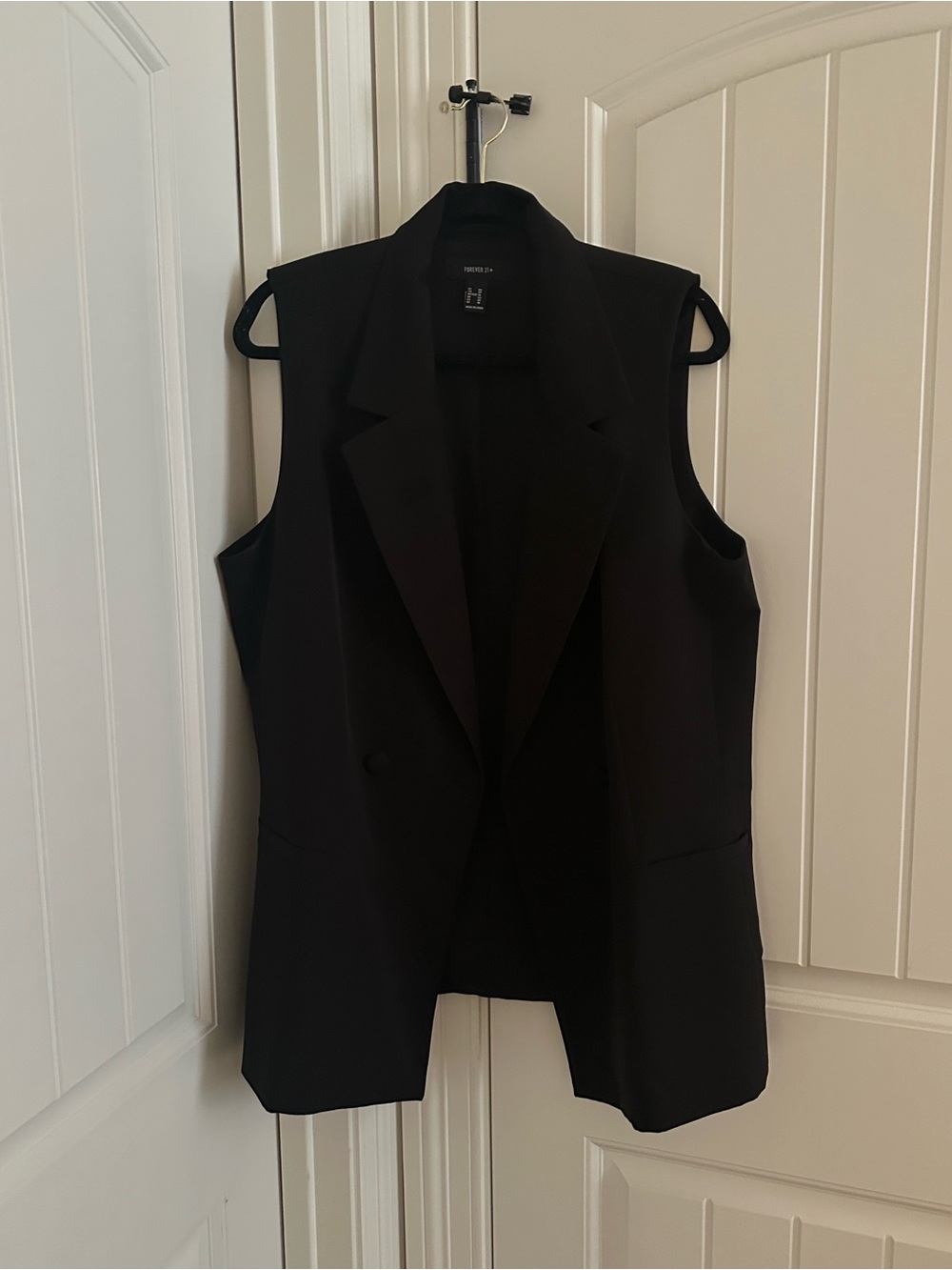 Black Vest - Picture 3 of 3